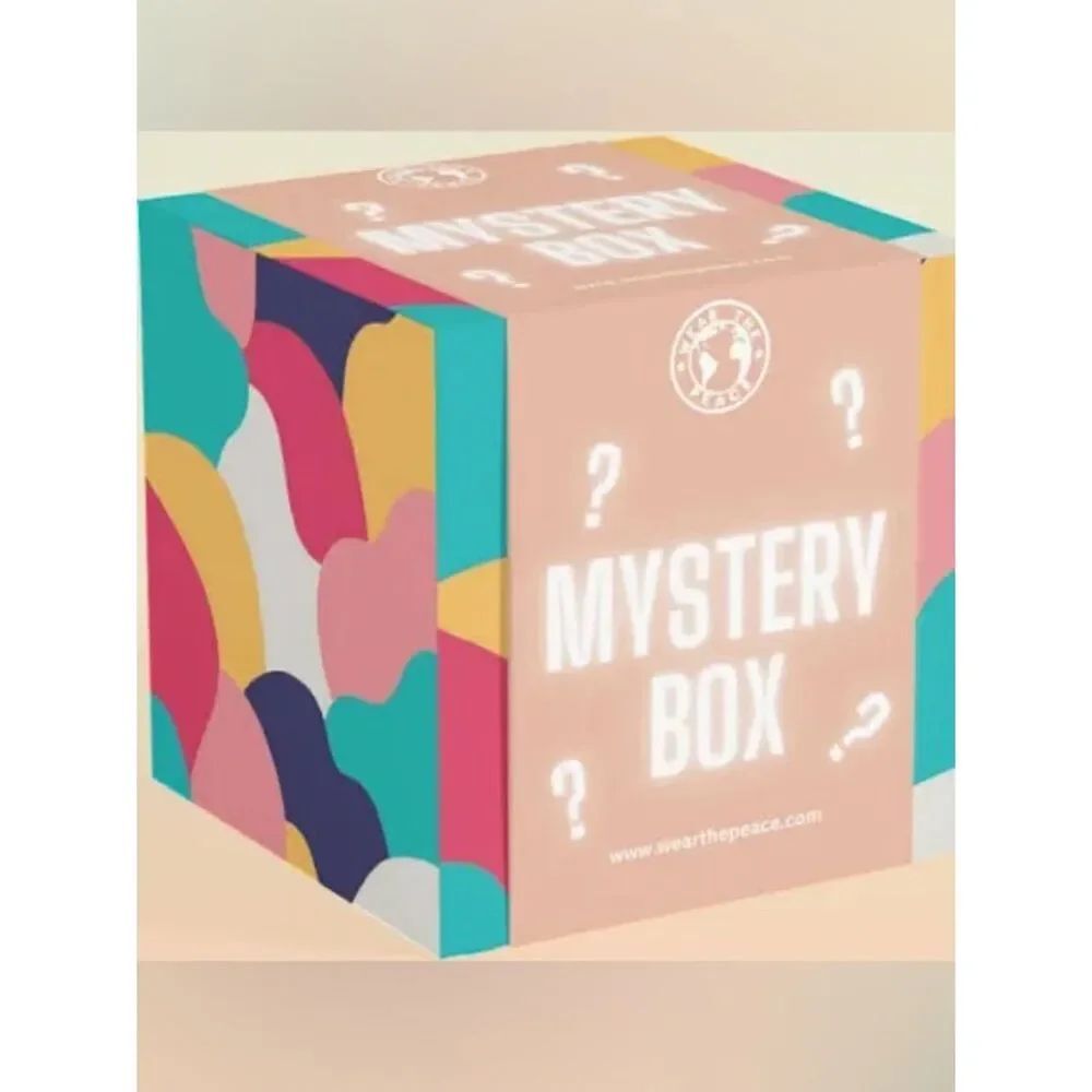 4.75LB MYSTERY BOX OF 9 RANDOM WOMENS CLOTHING PIECES & 1 COSTUME JEWELRY PIECE